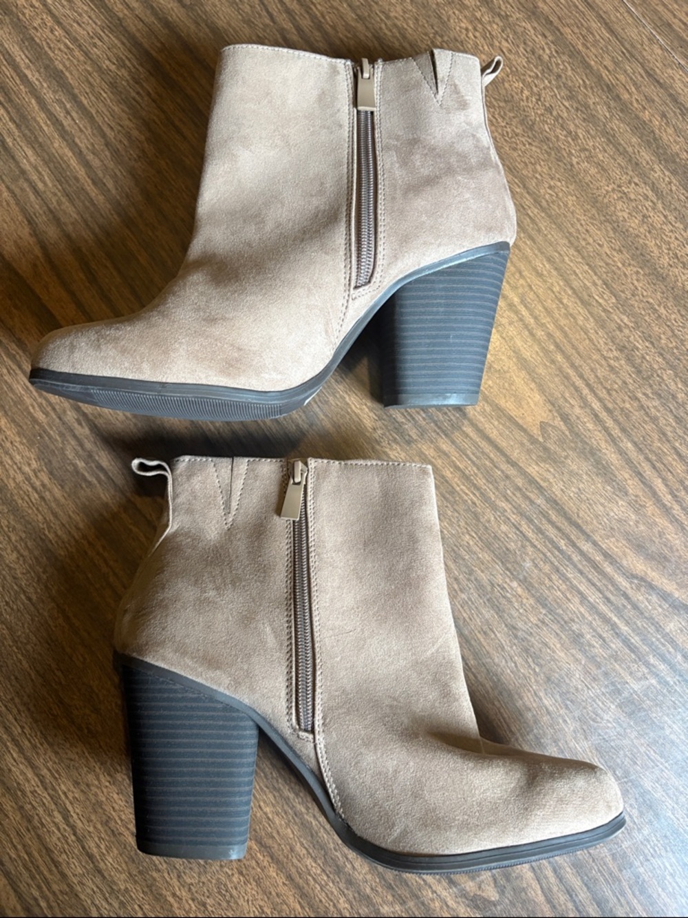 Torrid Size 9.5 Taupe Faux Suede Side Zip Bootie Ankle Boots Heels
